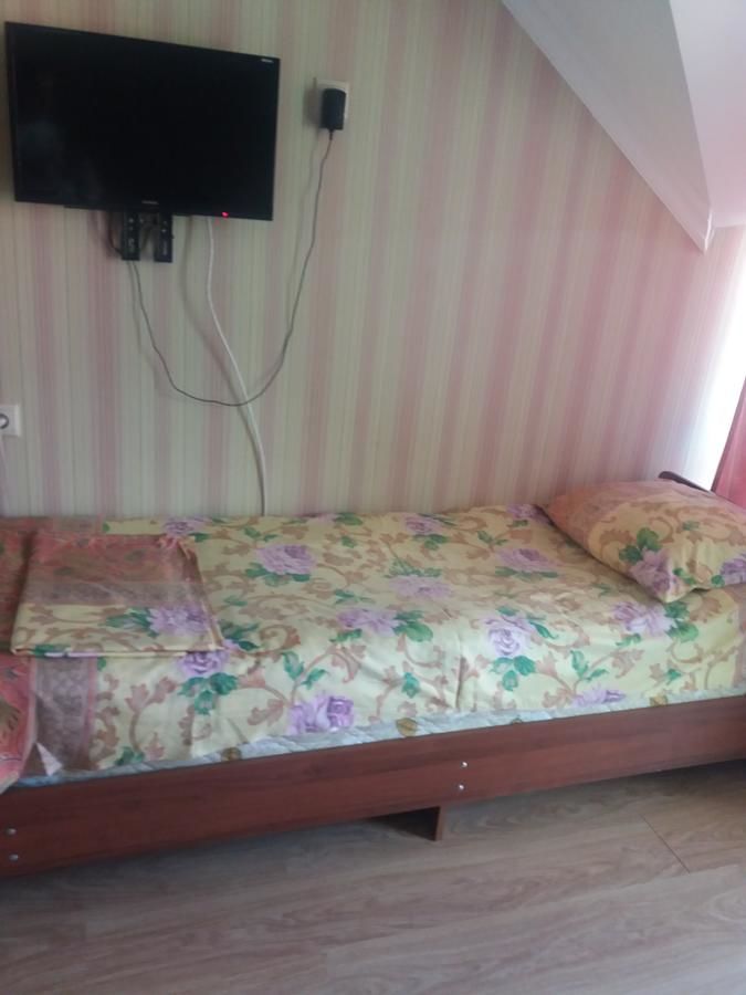 Дома для отпуска Aurelia Guest House Гагра-5
