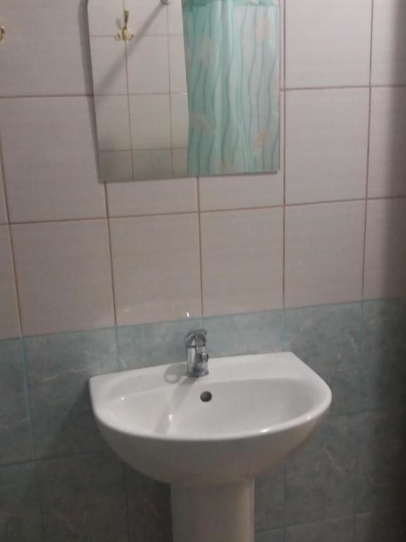 Дома для отпуска Aurelia Guest House Гагра