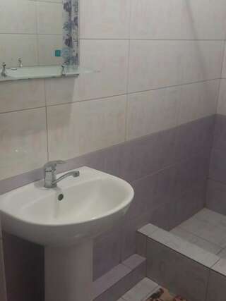 Дома для отпуска Aurelia Guest House Гагра Улучшенные апартаменты-7