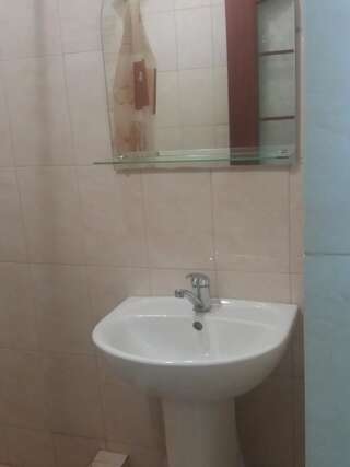 Дома для отпуска Aurelia Guest House Гагра Улучшенные апартаменты-1